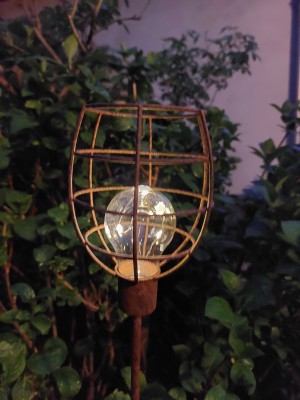 Roestige tuinsteker solar Lies