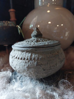 Stenen potje Nepal pottery
